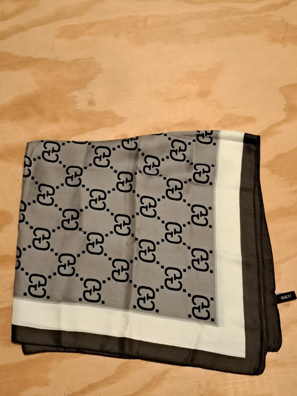 28" Gucci square brown scarf